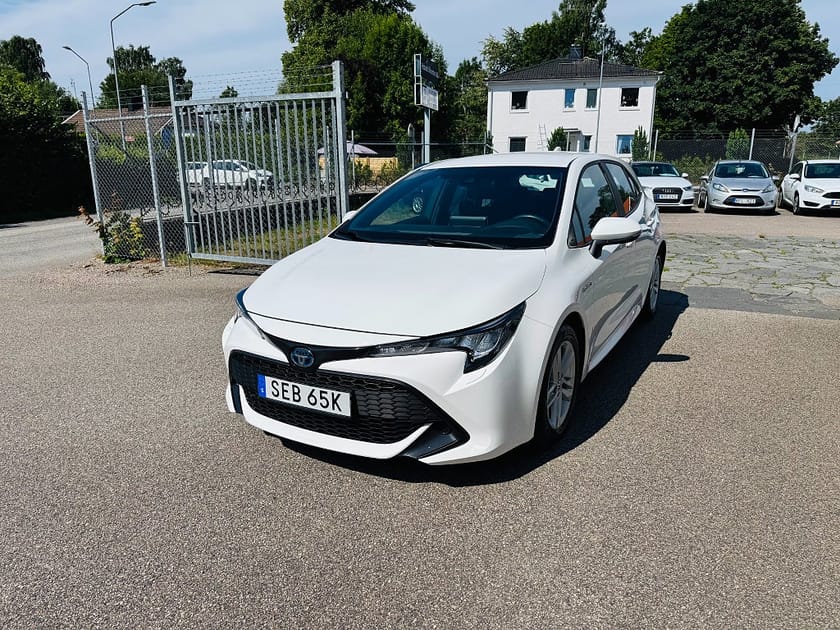 Bild 2 av Toyota Corolla Hybrid 122HK ACTIVE / VÄRMARE / 3200Mil