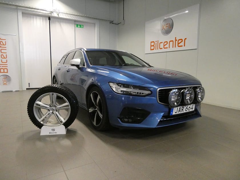 Bild 1 av Volvo V90 T4 R-Design Aut-Skinn-VOC-Värm-Nyservad-SoV