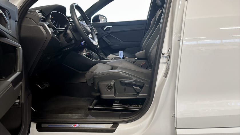 Bild 2 av Audi Q3 45 TFSI e E-HYBRID 45,  När Tyskt Ingenjörskap Möter El