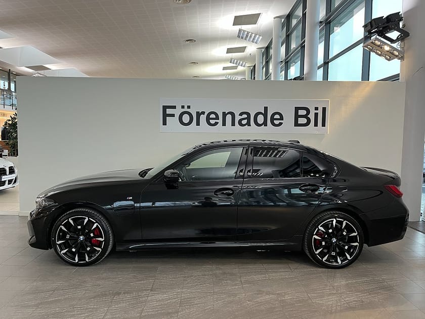 Bild 3 av BMW 330e xDrive Sedan M Sport Pro H/K Dragkrok Rattvärme