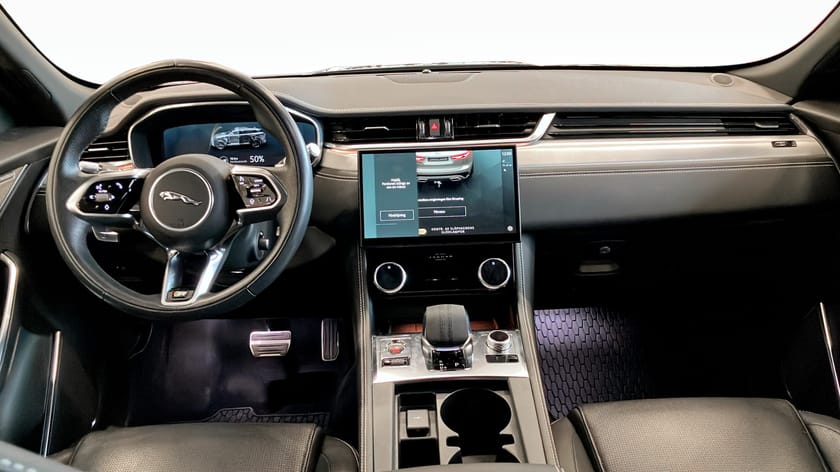 Bild 4 av Jaguar F-Pace P400e PHEV "December ränta 3,95%" Automatisk, 404hk, Drag