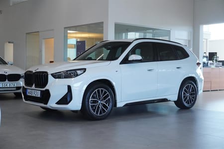 BMW X1 sDrive18i M Sport Drag Elstolar Med Minne Adaptiv Farthålllare Adaptiva LED