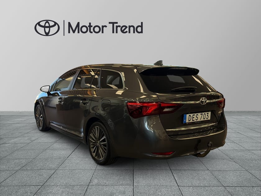 Bild 3 av Toyota Avensis Kombi 1,8 TS INTENSE EDITION 18 TUM LM FÄLG