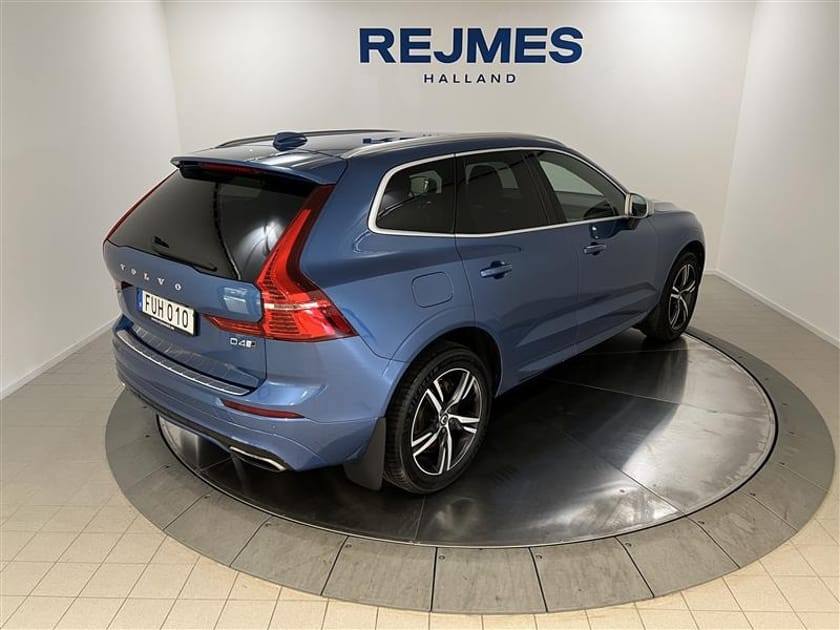 Bild 3 av Volvo XC60 D4 AWD R-Design | Dragkrok | Parkeringskamera Bak | Navigation |