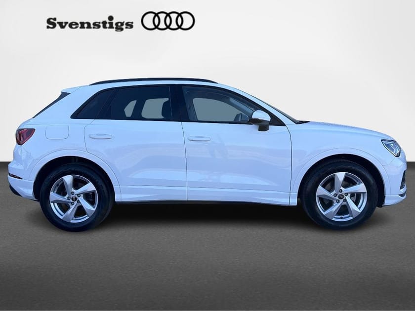 Bild 3 av Audi Q3 35 TFSI ADVANCED 150 HK Drag/Backkamera