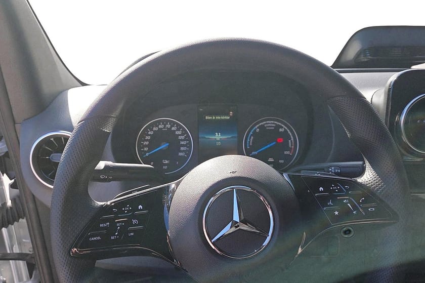 Bild 5 av Mercedes-Benz eSprinter 420 Chassi 81 kWh 113 Flak /44 mils räckvidd