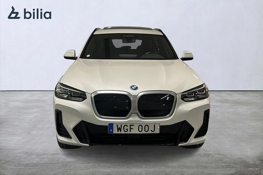 Bild 5 av BMW iX3 Charged | M Sport | Panorama | Drag | Adaptiva LED