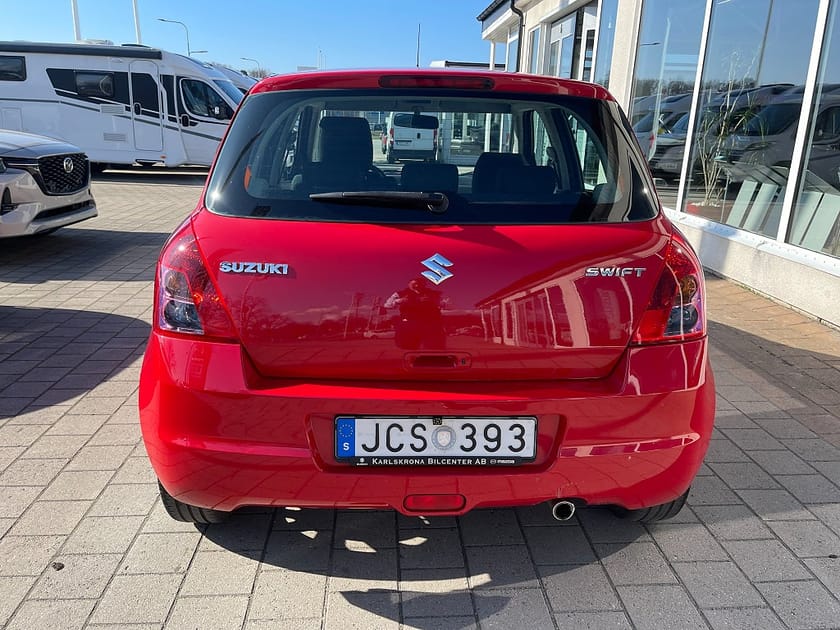 Bild 5 av Suzuki Swift 1.5 DOHC 16V VVT Automat 102 hk