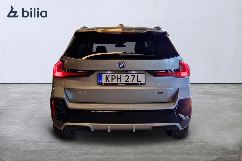 Bild 5 av BMW iX1 xDrive30 M Sport/Pano/Drag/H/K/Rattvärme/DEMOBIL