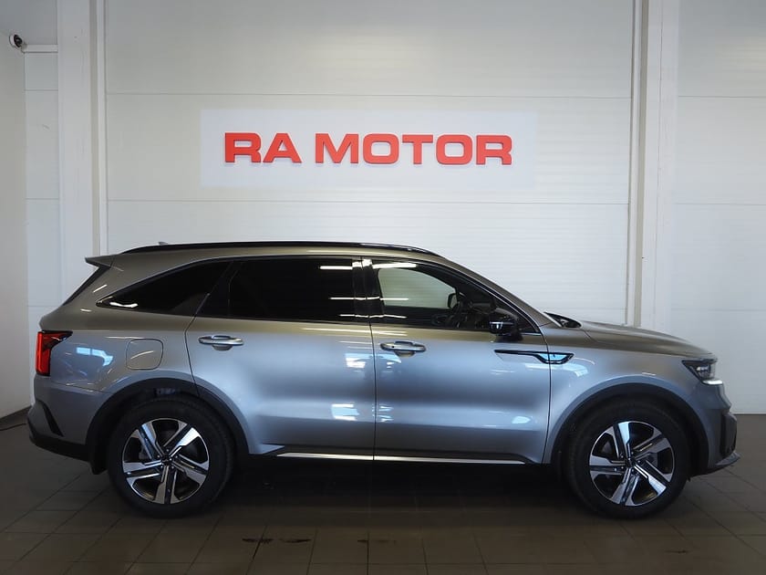 Bild 4 av Kia Sorento PHEV 265hk Black Edition | Pano | Skinn | 7-sits | 360°