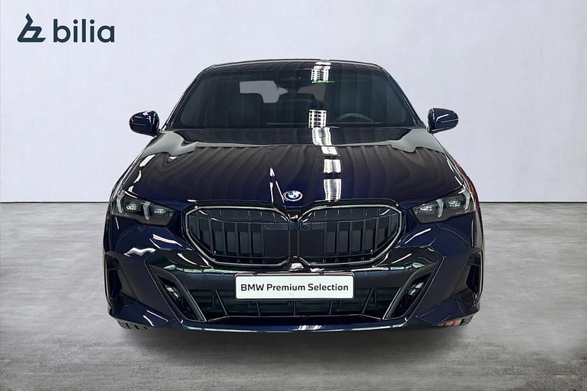 Bild 5 av BMW 530e xDrive M-Sport Pro | Aktiv farth | Drag | B&W | Head-Up