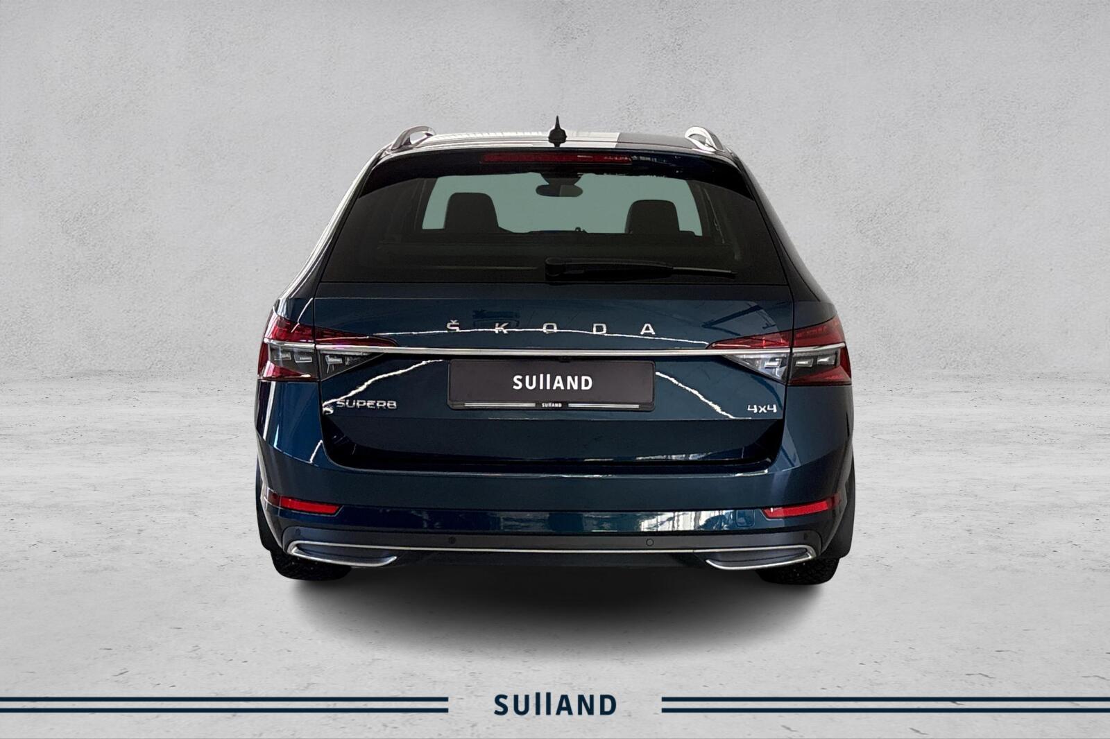 Thumnail bilde 3 av Škoda Superb Stasjonsvogn