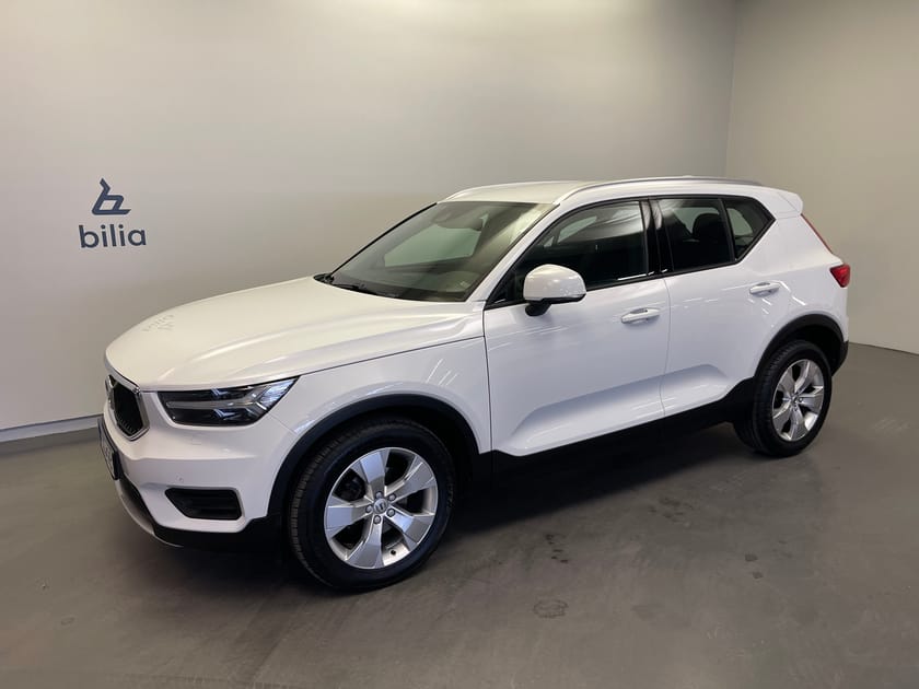 Bild 1 av Volvo XC40 D3 FWD Momentum / Navigation / Parkeringssensor fram/bak