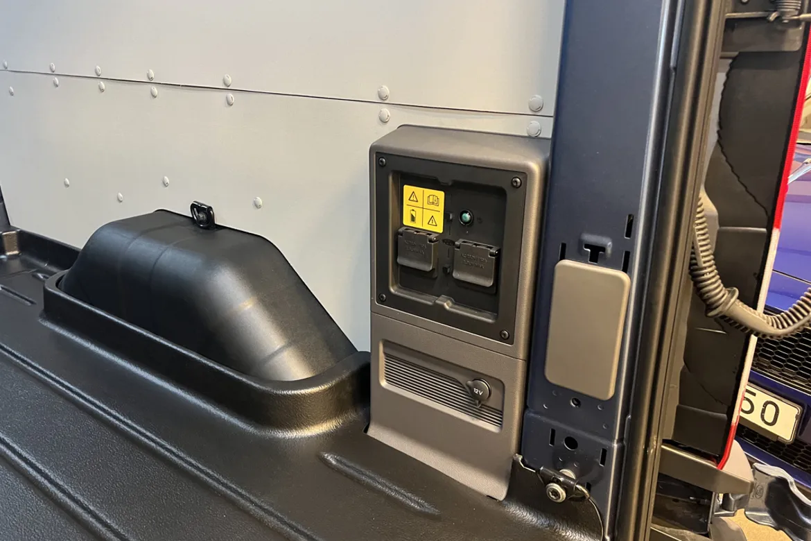 Ford E-Transit 350