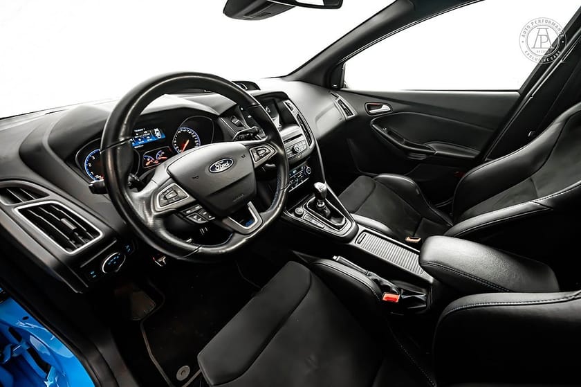 Bild 5 av Ford Focus RS 350hk Skalstolar Manuell / Hemleverans /