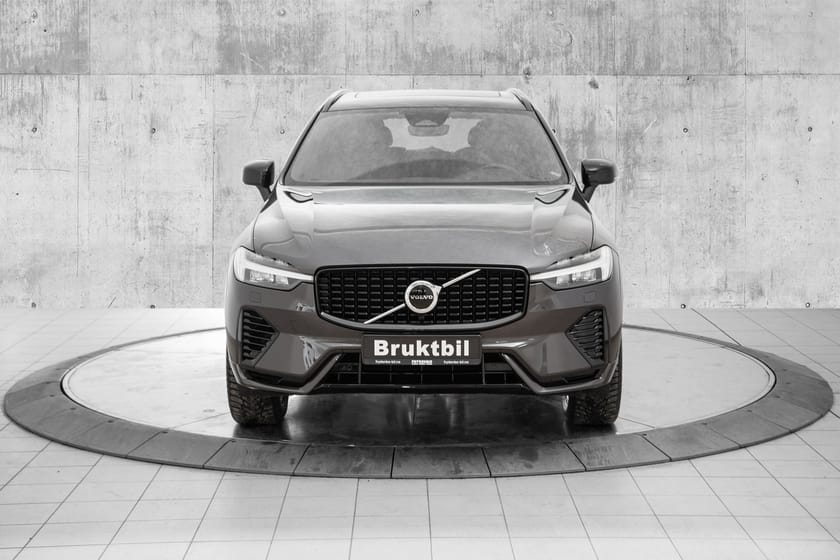 Bilde 4 av Volvo XC60 Recharge T6 Plus Dark SEMI.EL.HF|H&K|PANO