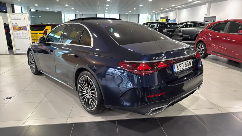 Bild 4 av Mercedes-Benz E 220 d 4MATIC AMG PAKET, PANORAMA, 197hk, 2024