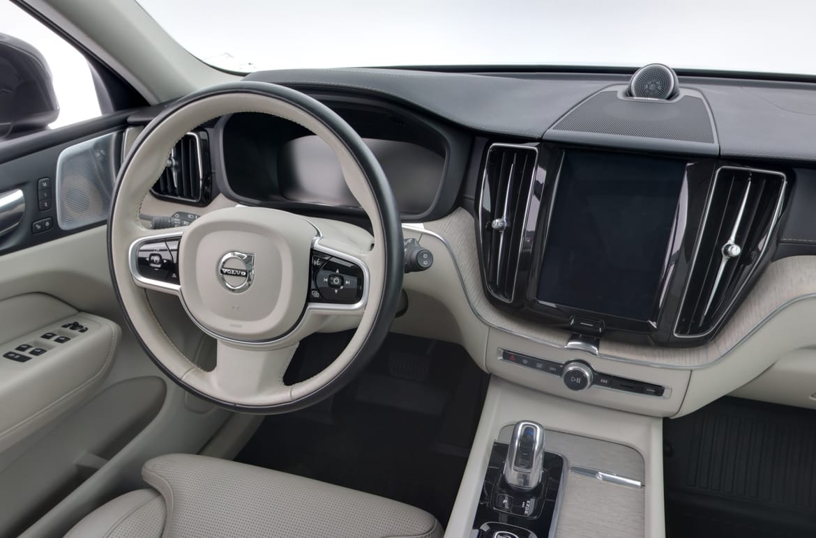 Volvo XC60 2018 - miniatyr 8