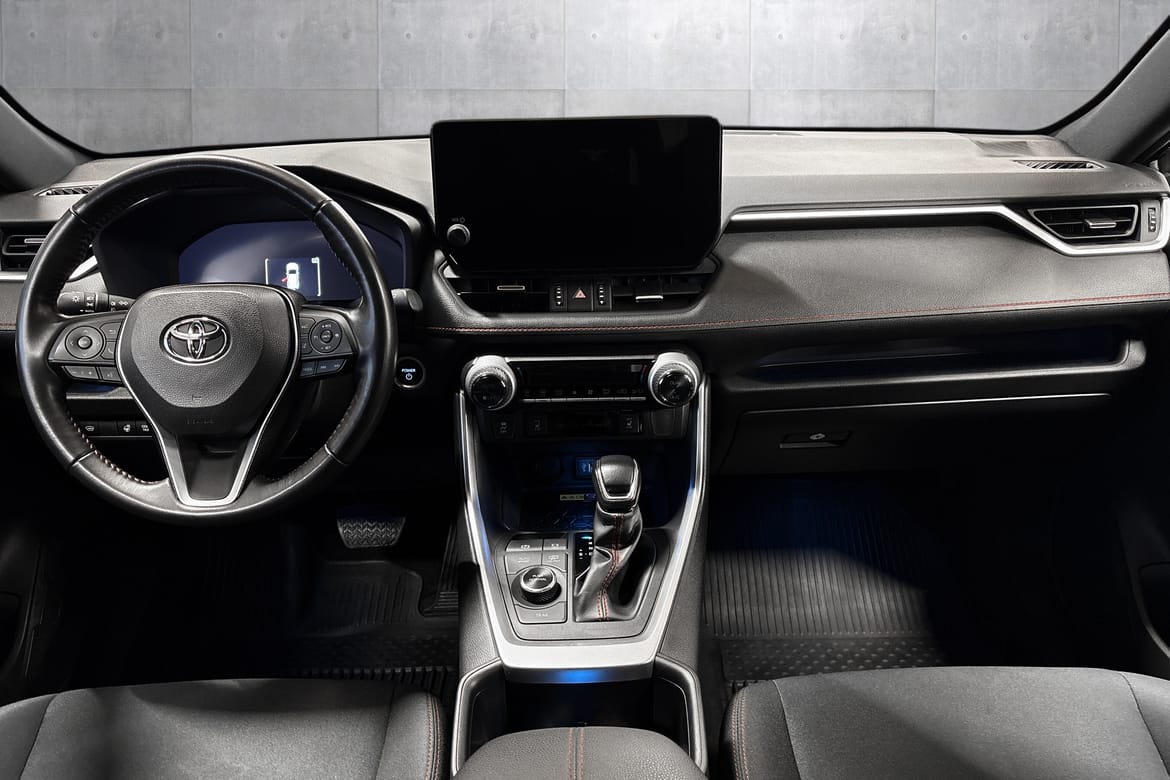 Toyota RAV4 Plug-in Hybrid E-CVT, 306hk, 2023