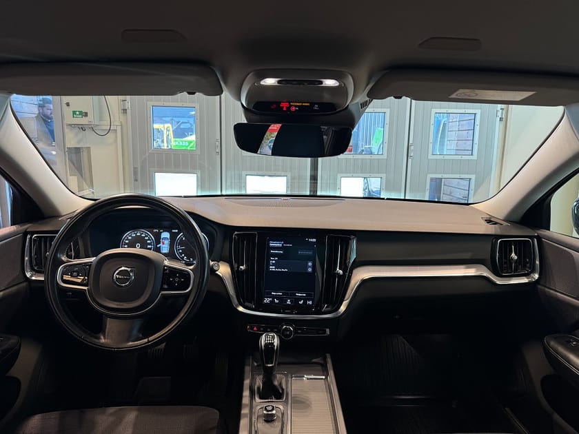 Bild 5 av Volvo V60 D3 Momentum Drag Gps Värmare Kamrem bytt 160hk