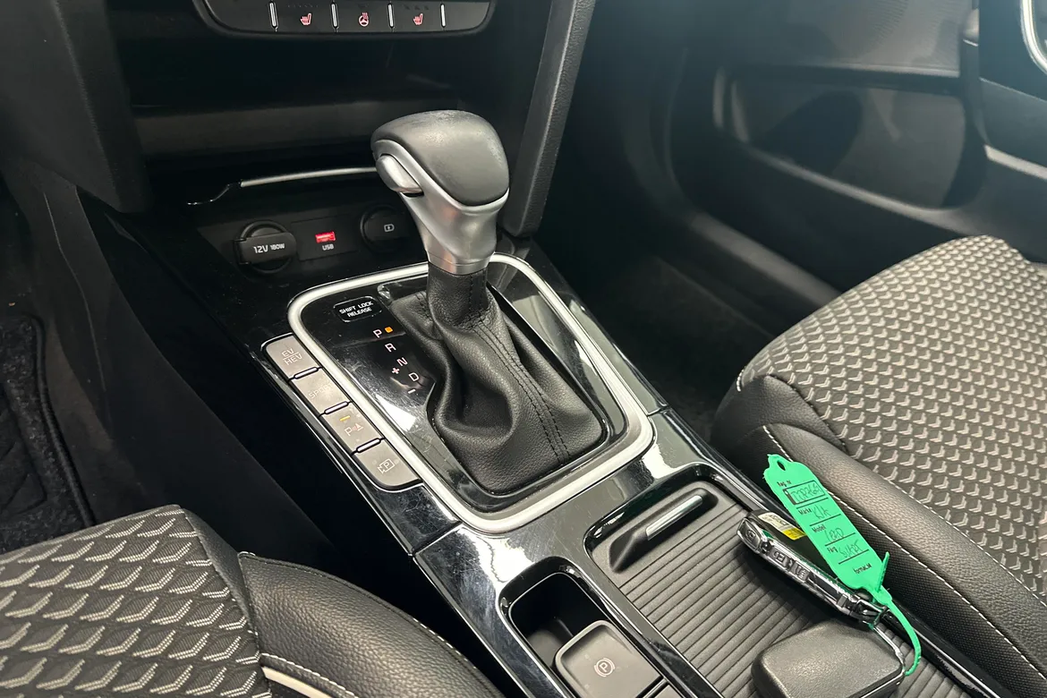 picture of a car