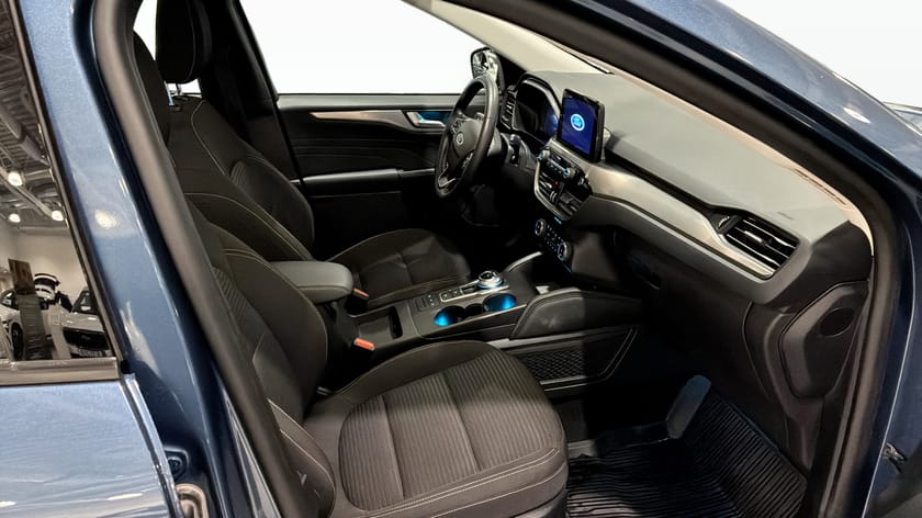 Bild 3 av Ford Kuga Plug-In Hybrid 2023 SUV TITANIUM AUT 2WD Titanium aut