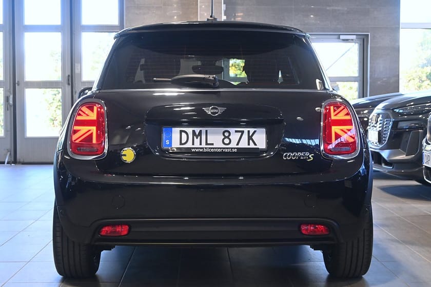 Bild 4 av MINI Cooper SE 32.6kWh Essential Navi Carplay