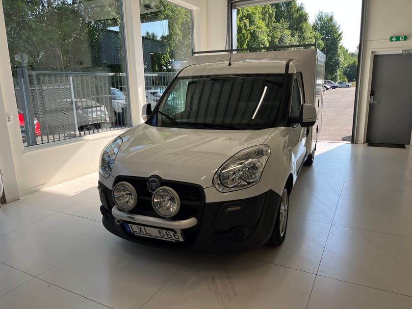 Bild 2 av Fiat Doblò Kombi 1,6 Skåp Momsbil