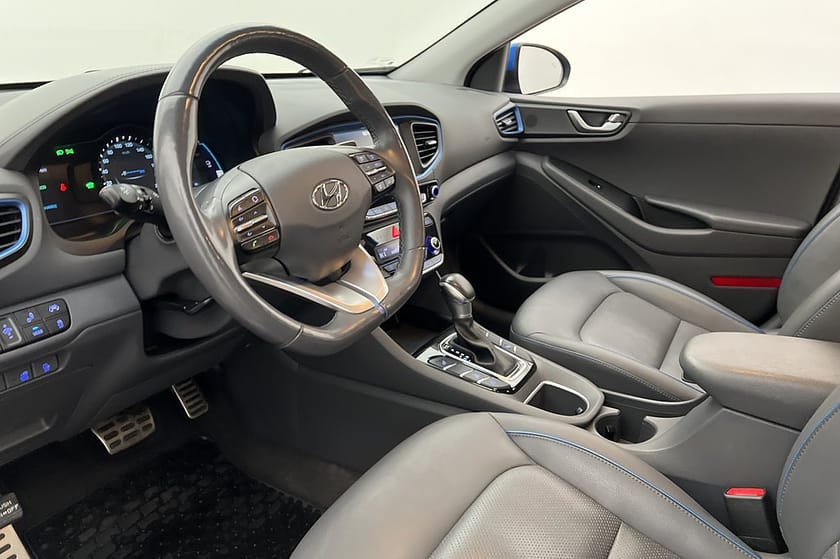 Bild 4 av Hyundai Ioniq Plug-in Hybrid Premium Plus Skinn Kamera Navi