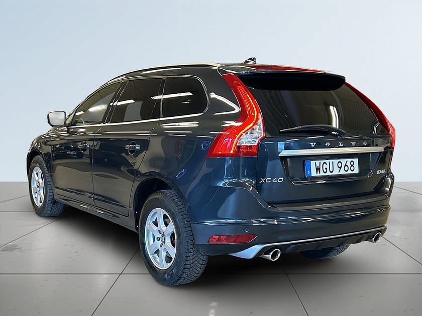 Bild 5 av Volvo XC60 D4 AWD R-Design Kamera/Pano/P-Värm/Ad. fart./Full serv.