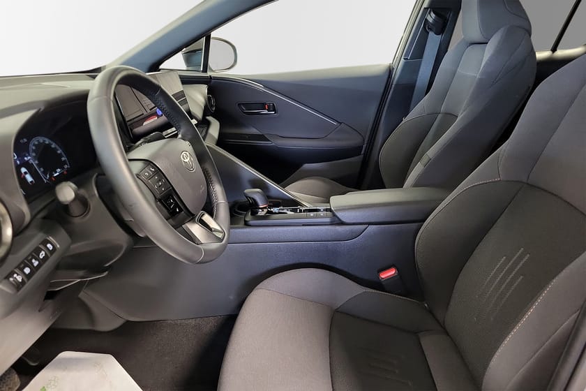 Bild 5 av Toyota C-HR PHEV 2,0 Style Teknikpaket / Vinterhjul