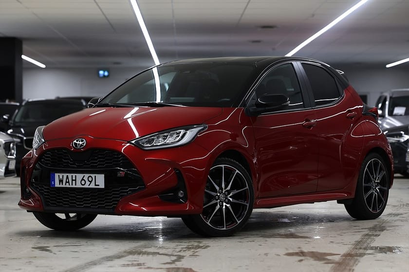 Bild 4 av Toyota Yaris Hybrid 116hk *Kampanj!* GR-Sport Plus pkt HUD JBL Bi-Tone