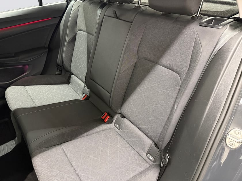 Bild 5 av Volkswagen Golf 1.0 eTSI 110HK/Drag/Fjärrvärmare