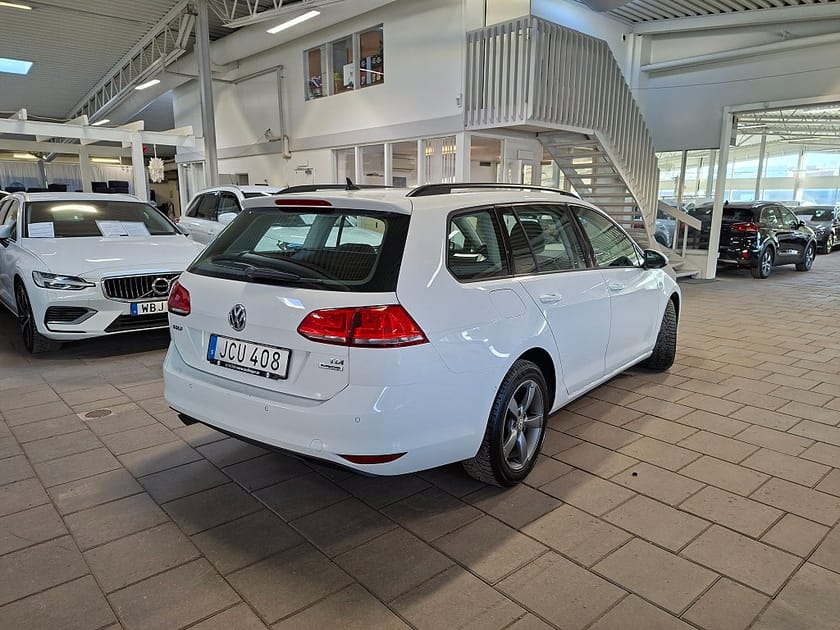 Bild 3 av Volkswagen Golf Sportscombi SC VII 1.6 TDI DSG ErgoTec Parkv.|Backkamera