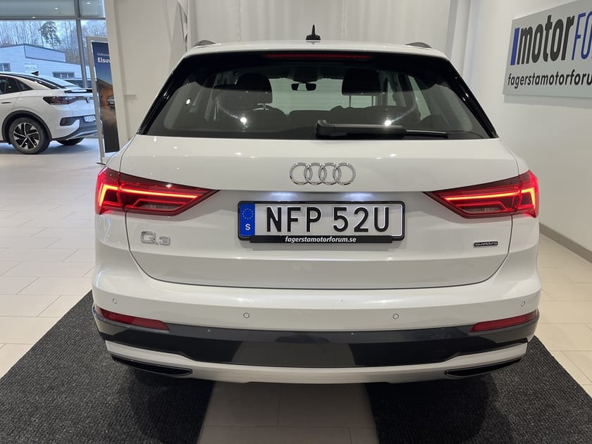 Bild 4 av Audi Q3 40 TFSI quattro S Tronic 4WD  aut. Drag, Värmare, s&v hjul