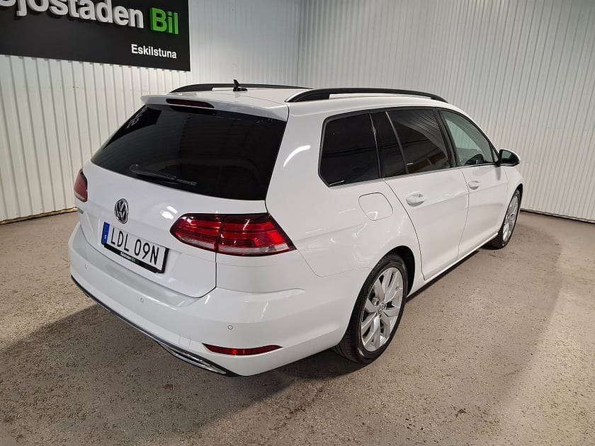 Bild 3 av Volkswagen Golf Sportscombi SC 1.5 TSI DSG GT Värmare Adap Farth
