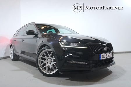 Škoda Superb Kombi Skoda 2.0 TDI 4x4 Sportline Panorama Cockpit Värmare
