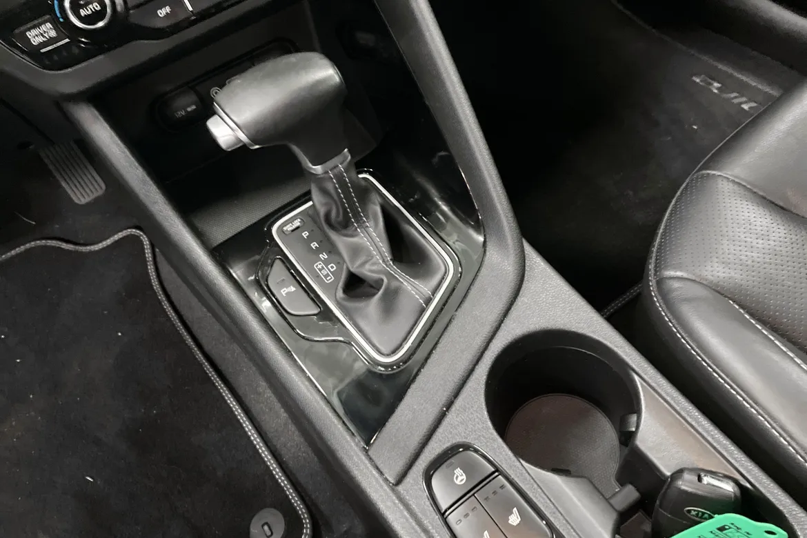 picture of a car