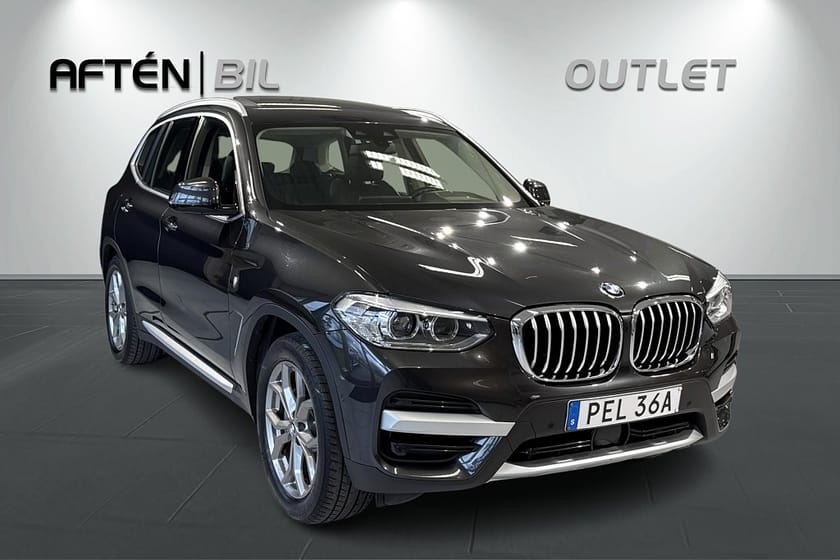Bild 4 av BMW X3 xDrive30e X-Line 292hk Pano Drag Hi-Fi Cockpit Skinn