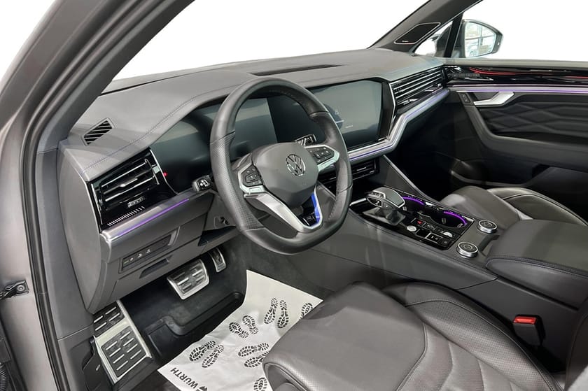 Bild 4 av Volkswagen Touareg R eHybrid 3.0 V6 TSI 4M 462hk