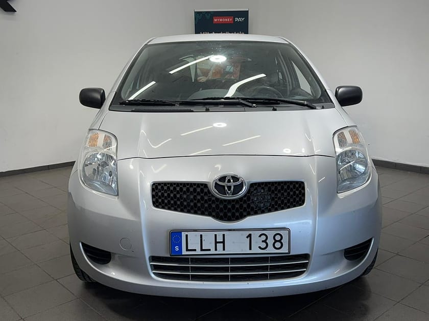 Bild 5 av Toyota Yaris 3-dörrar 1.0 VVT-i Euro 4 Ny besiktigad!