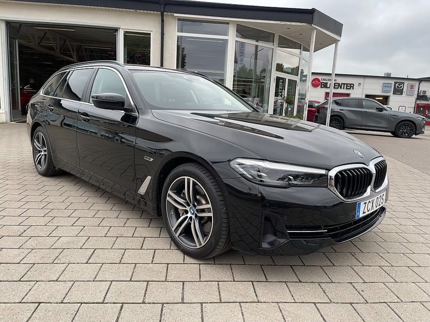 Bild 4 av BMW 530e Touring 292hk G31 LCI ENDAST 3.414 mil
