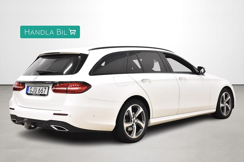 Bild 5 av Mercedes-Benz E 220 T d AMG Line Pano Burmester 360° Drag Cockpit CarPlay