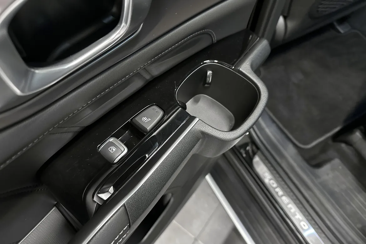 picture of a car