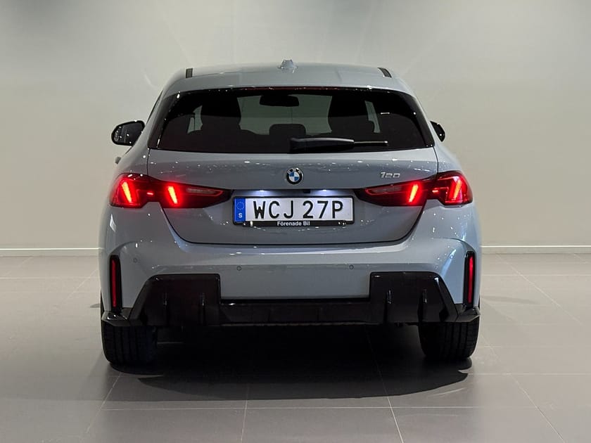 Bild 4 av BMW 120 M Sport Design Tonade Rutor Rattvärme 18" Park Assist