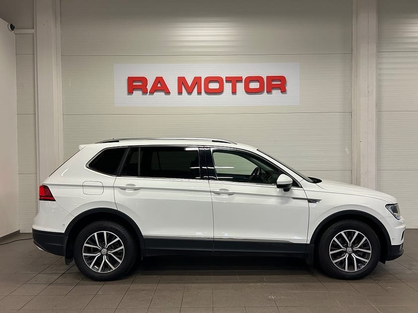 Bild 4 av Volkswagen Tiguan Allspace 5-sätes TDI 150hk 4M DSG |D-värm|Drag|