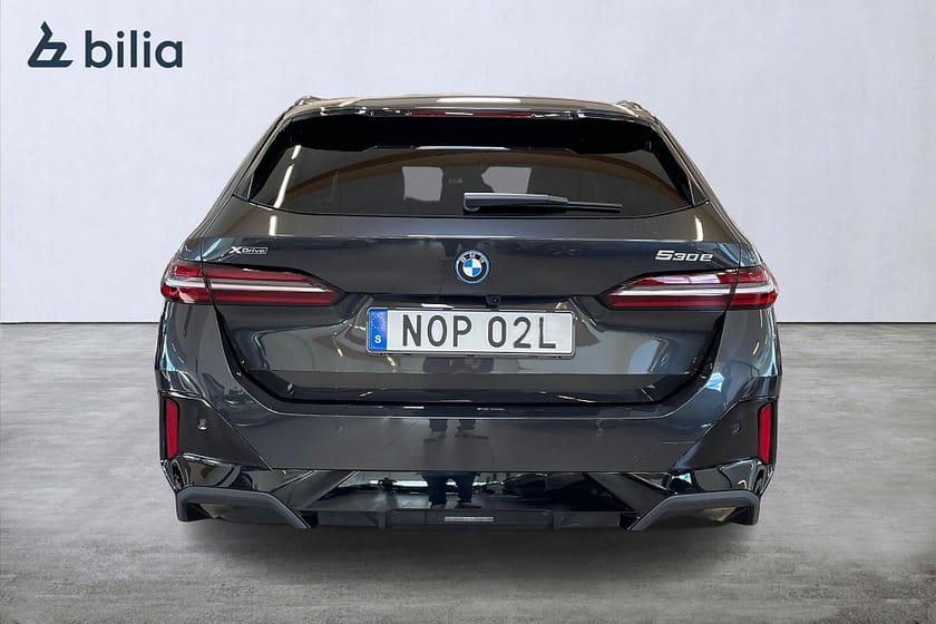 Bild 4 av BMW 530e xDrive Touring M Sport Värmare 360 Kamera Head-Up Drag
