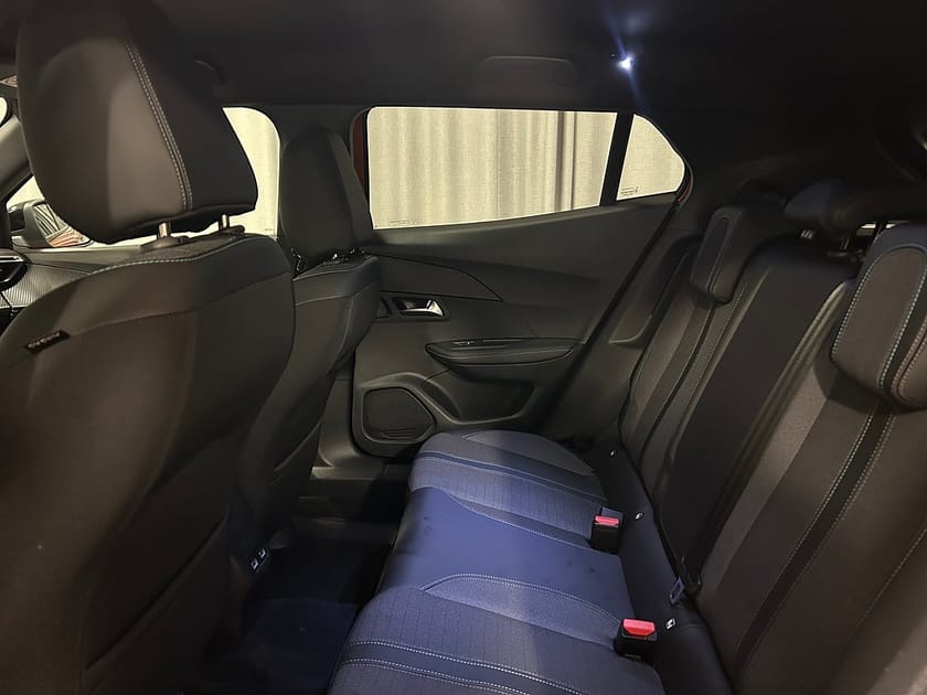 Bild 5 av Peugeot e-2008 ALLURE PACK Electric