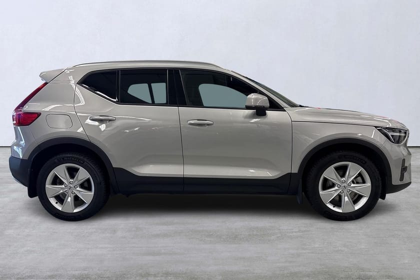 Bild 3 av Volvo XC40 B4 FWD Bensin Core SE II