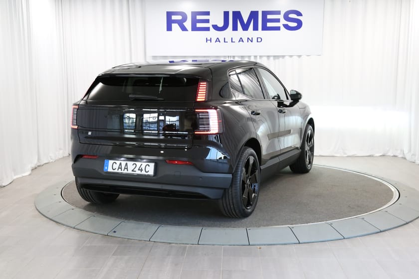 Bild 4 av Volvo EX30 Single Motor Extended Range  SM Ext Plus Black Edt